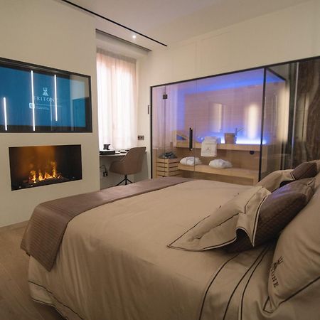 Tritone Luxury Suites Fontana Di Trevi Roma Ngoại thất bức ảnh